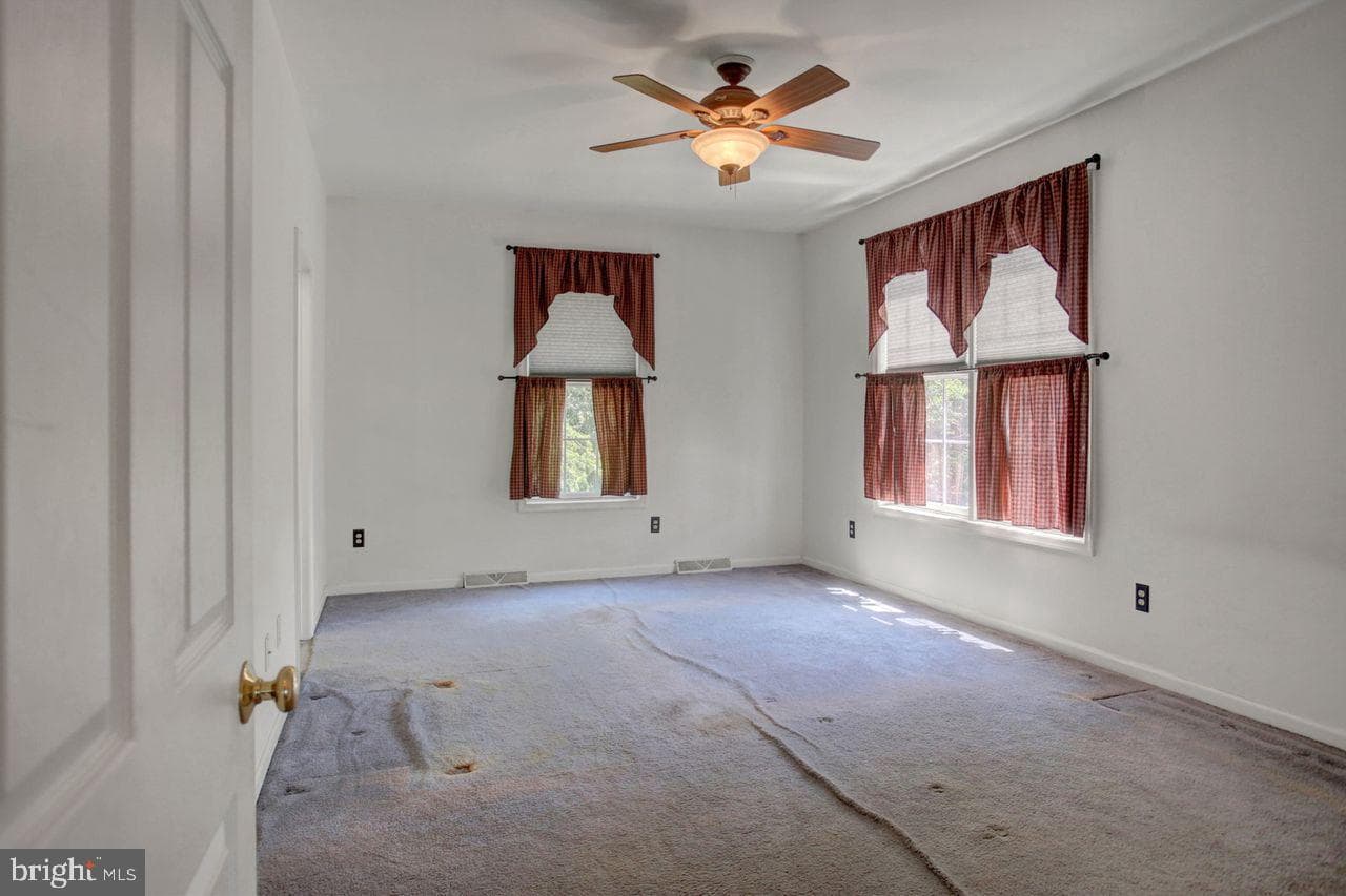 8333 Buchanan Trail W photo 27