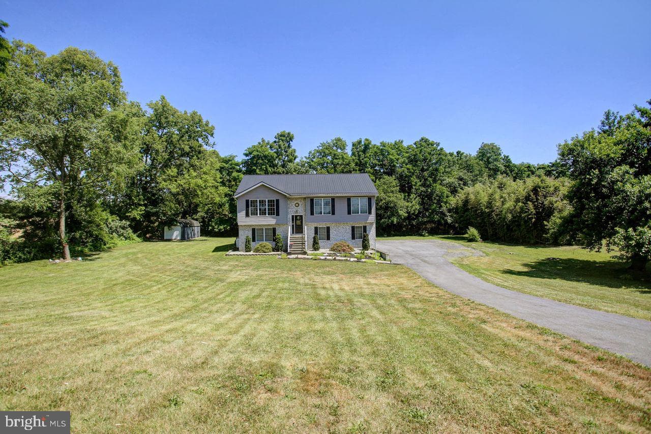 8333 Buchanan Trail W photo 3
