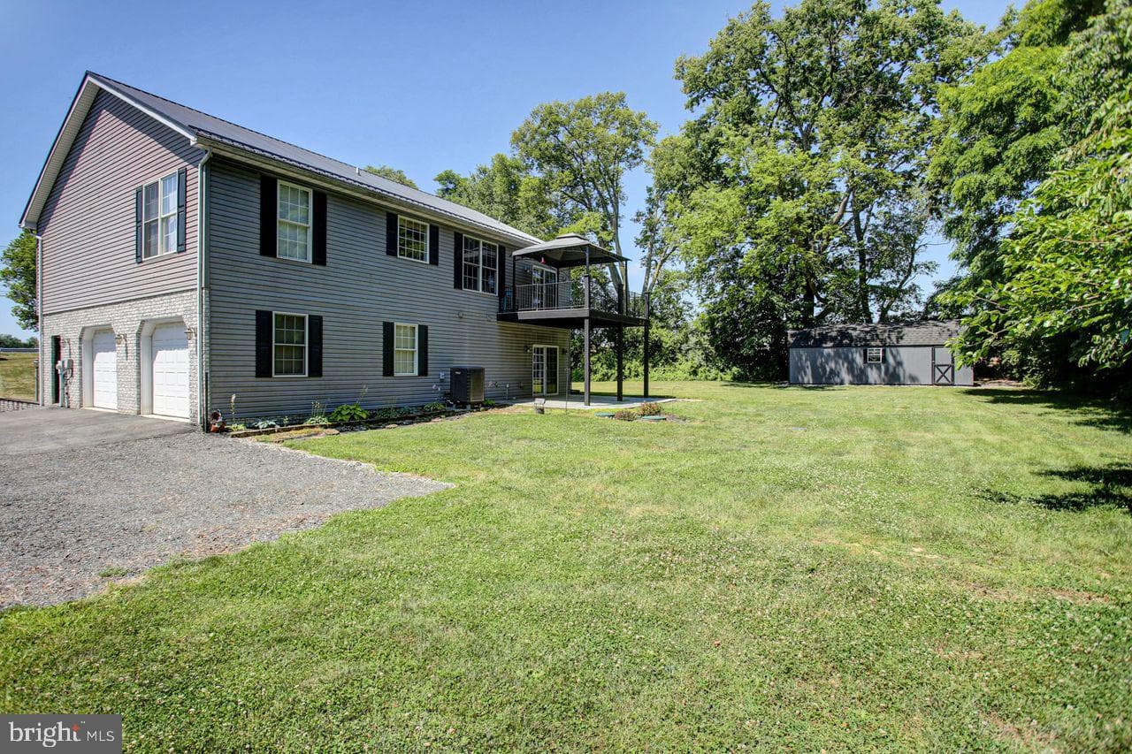 8333 Buchanan Trail W photo 51