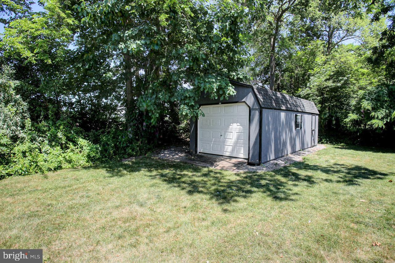 8333 Buchanan Trail W photo 56