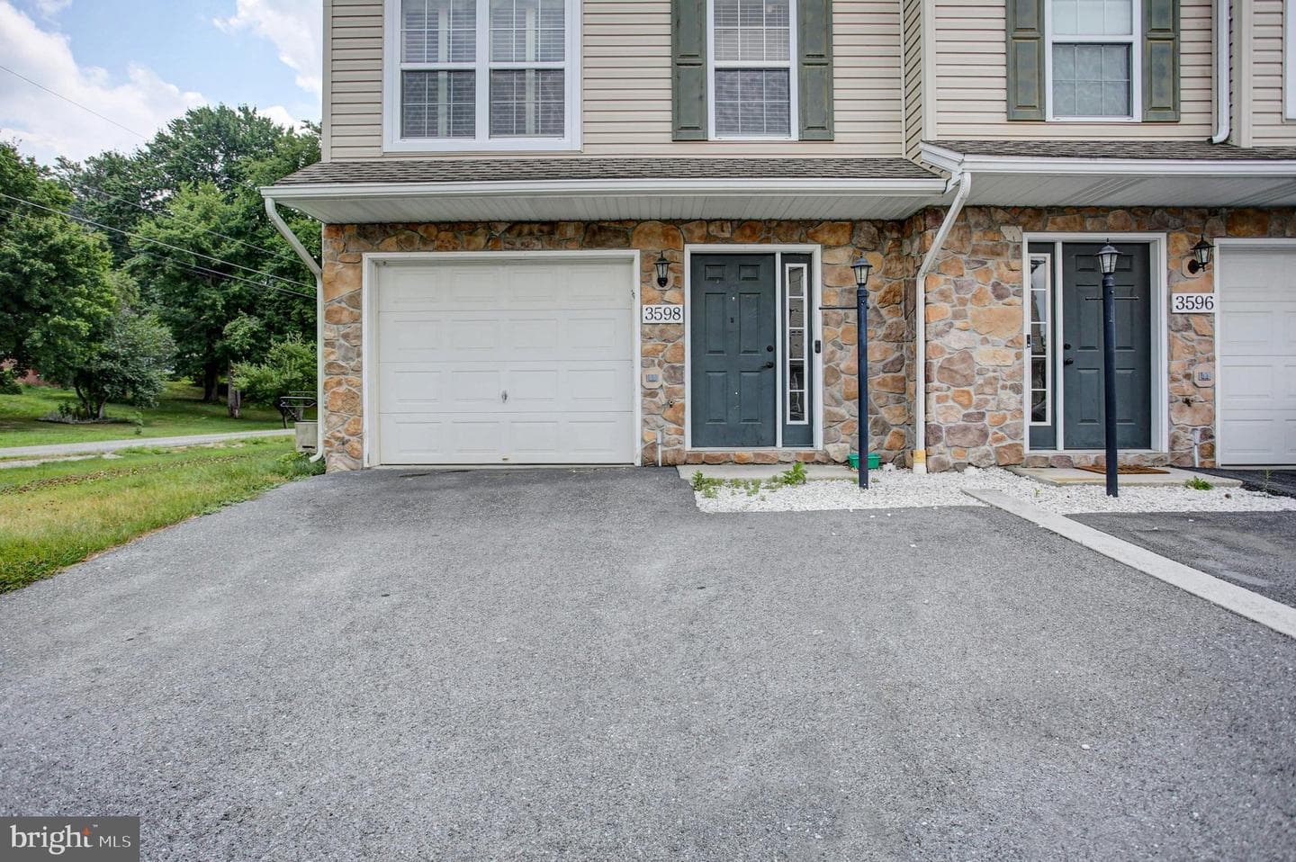 3598 Pinecrest Court photo 3