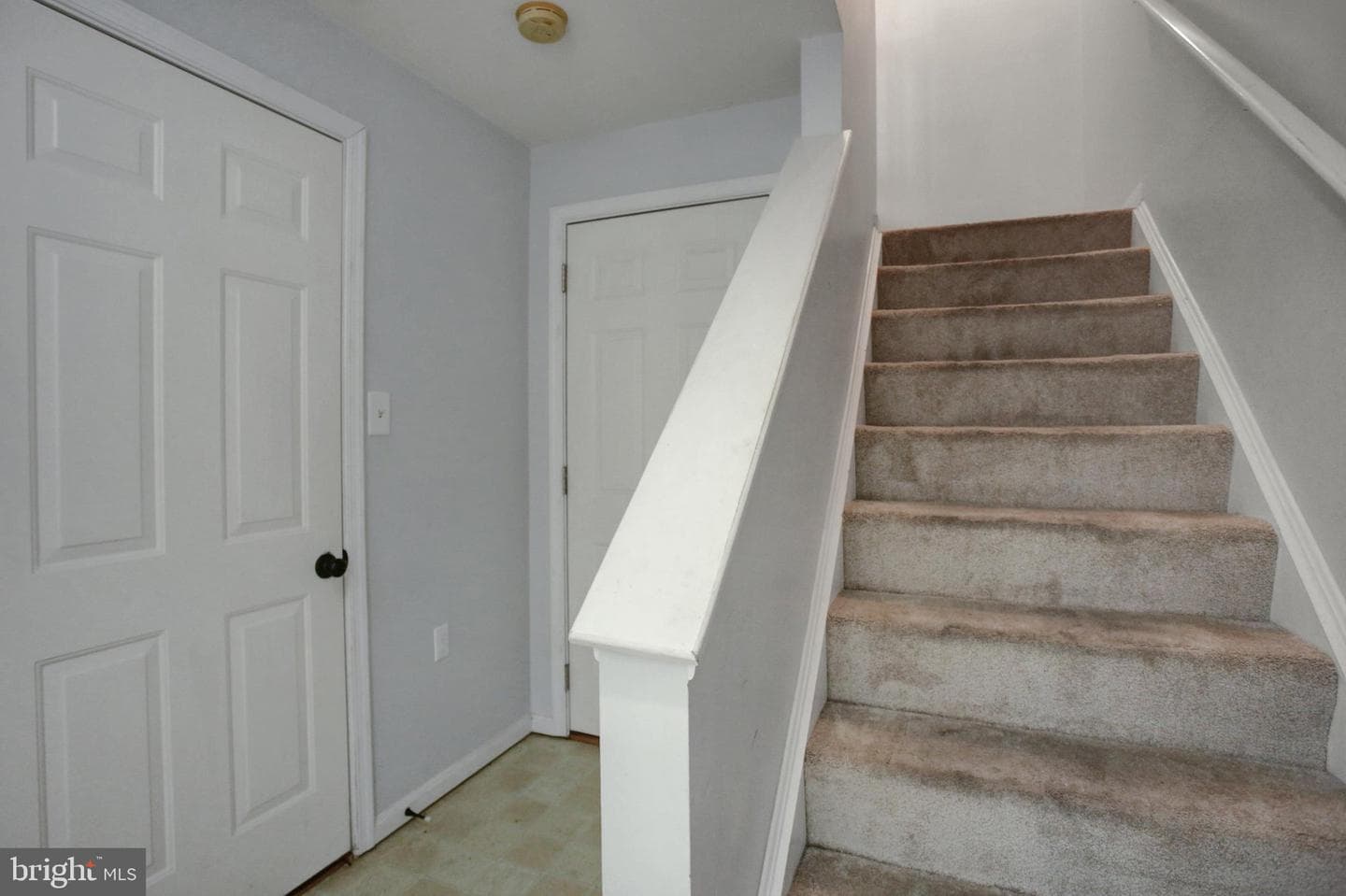 3598 Pinecrest Court photo 5