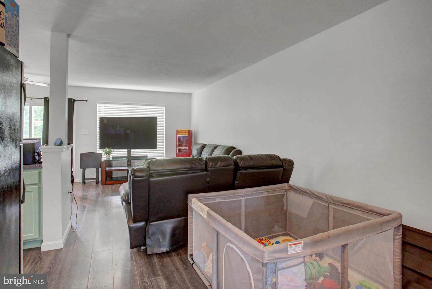 3598 Pinecrest Court photo 6
