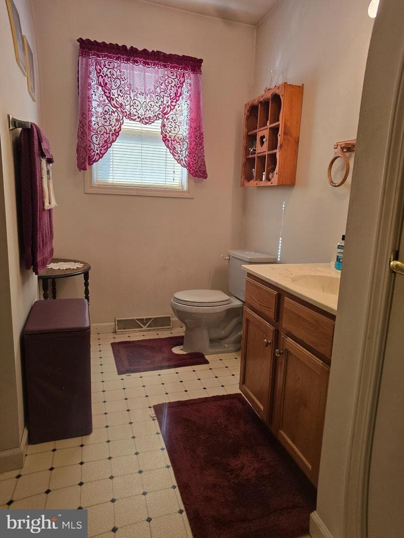 8815 Kings Road photo 11
