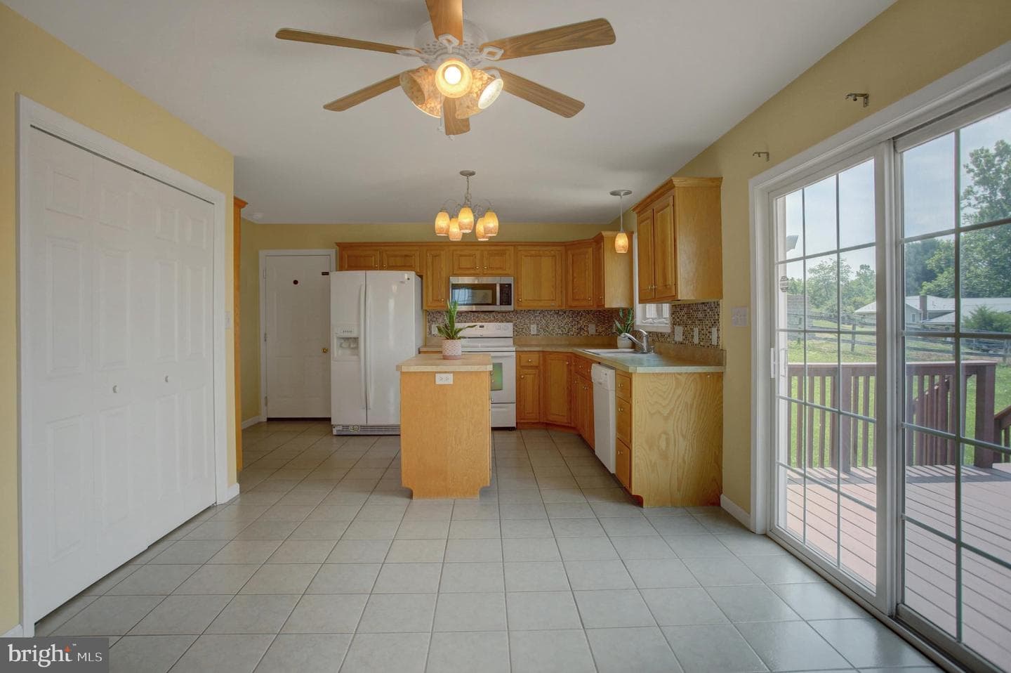 1724 Bell Avenue photo 18