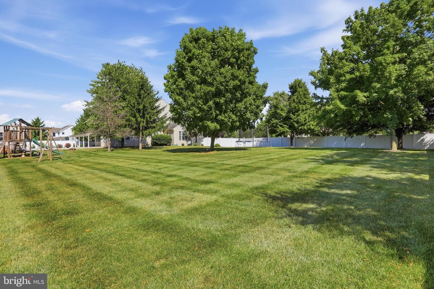 2419 Somerset Road photo 18