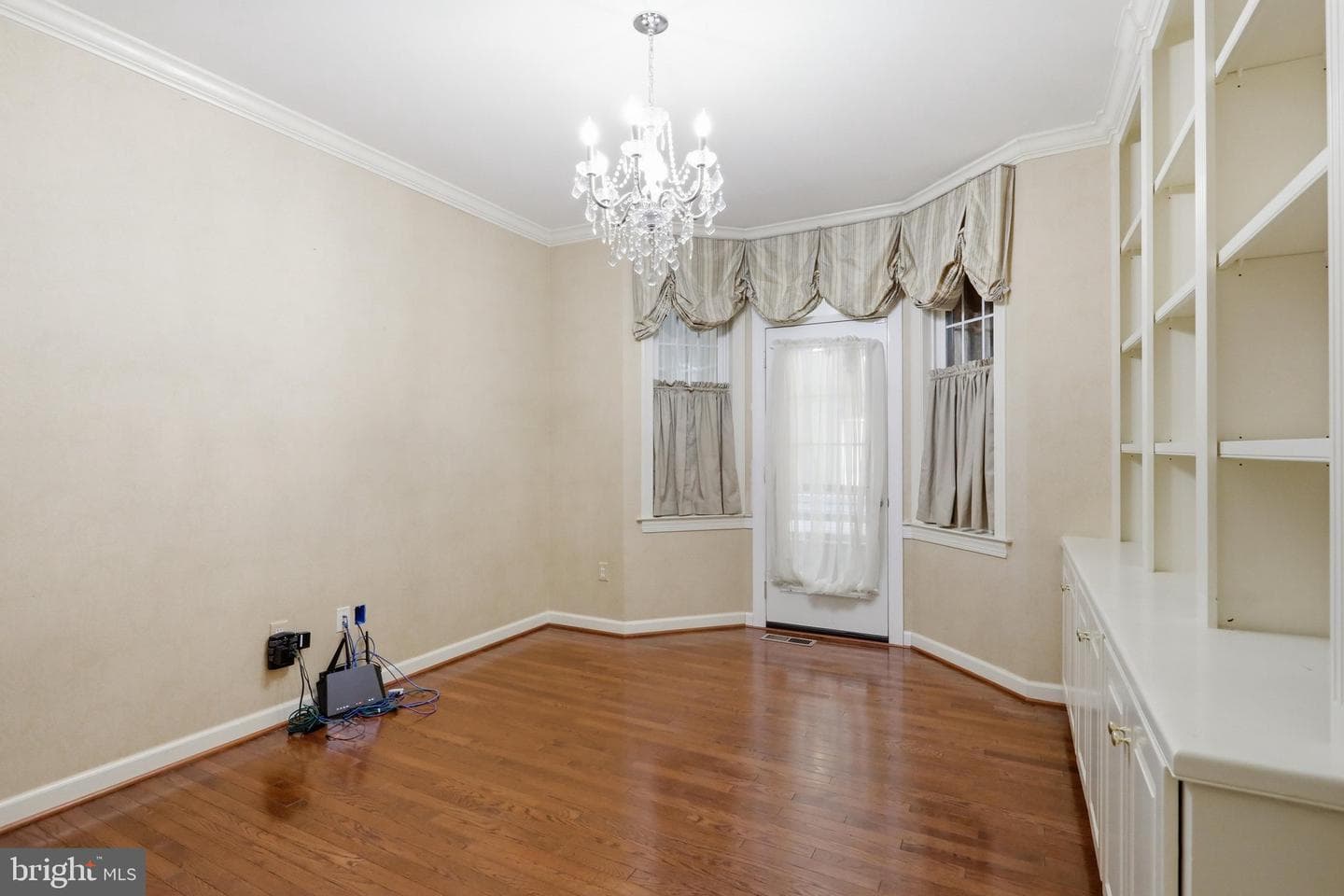 2419 Somerset Road photo 48