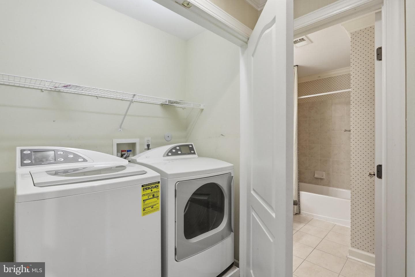 2419 Somerset Road photo 70