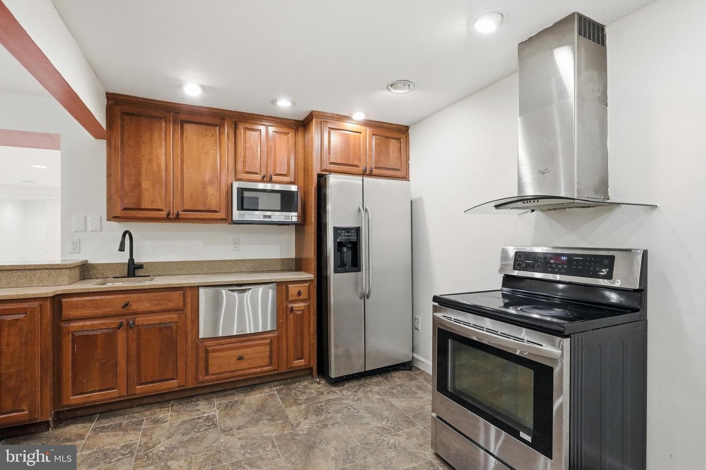 2419 Somerset Road photo 80