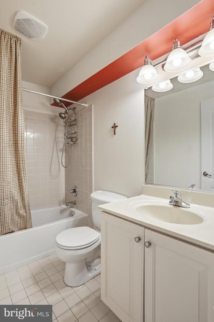 2419 Somerset Road photo 83