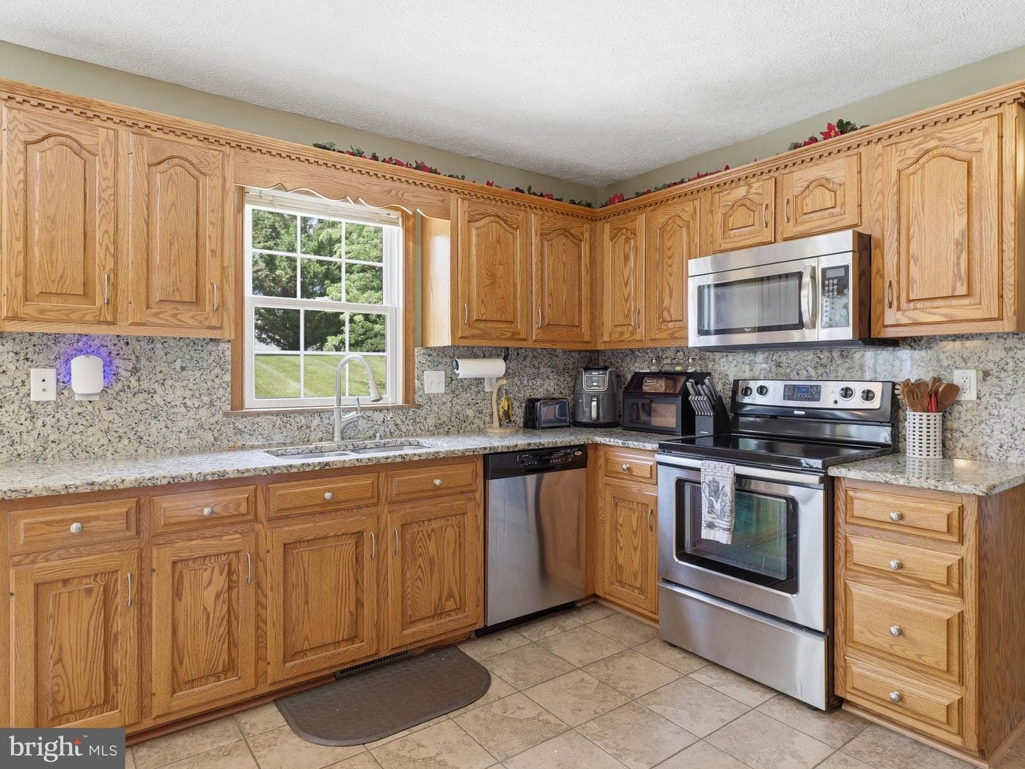 1553 Vaughn Drive photo 13