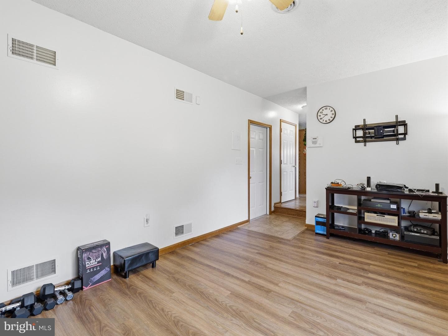 1553 Vaughn Drive photo 16