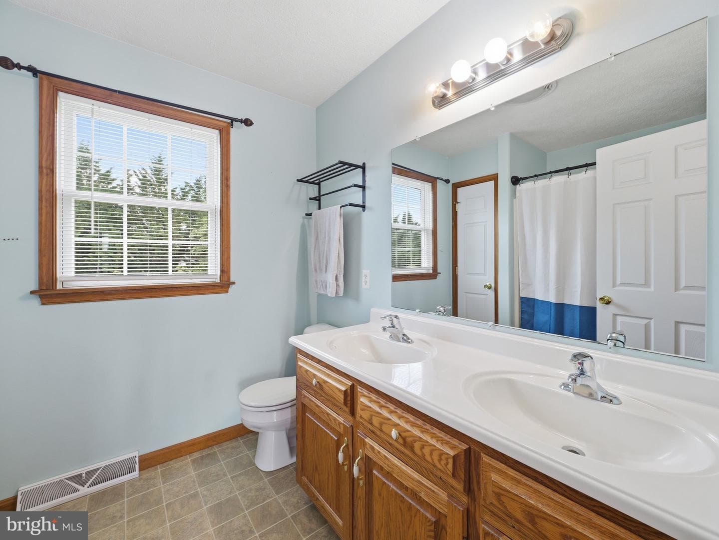1553 Vaughn Drive photo 22