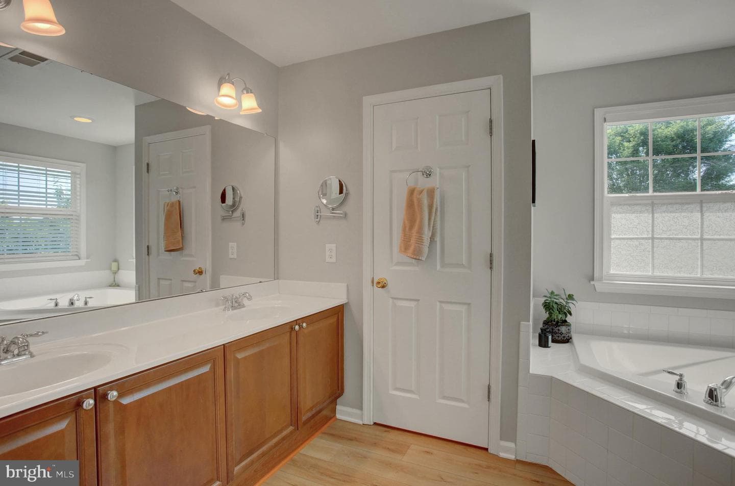 2932 Constellation Drive photo 36