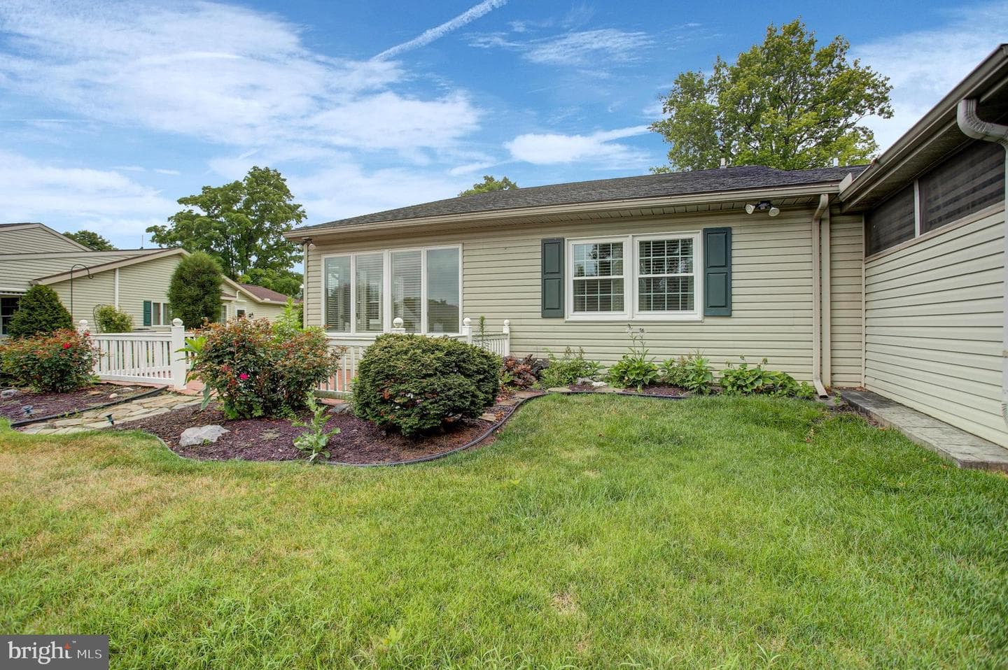 127 Chancellor Drive photo 37