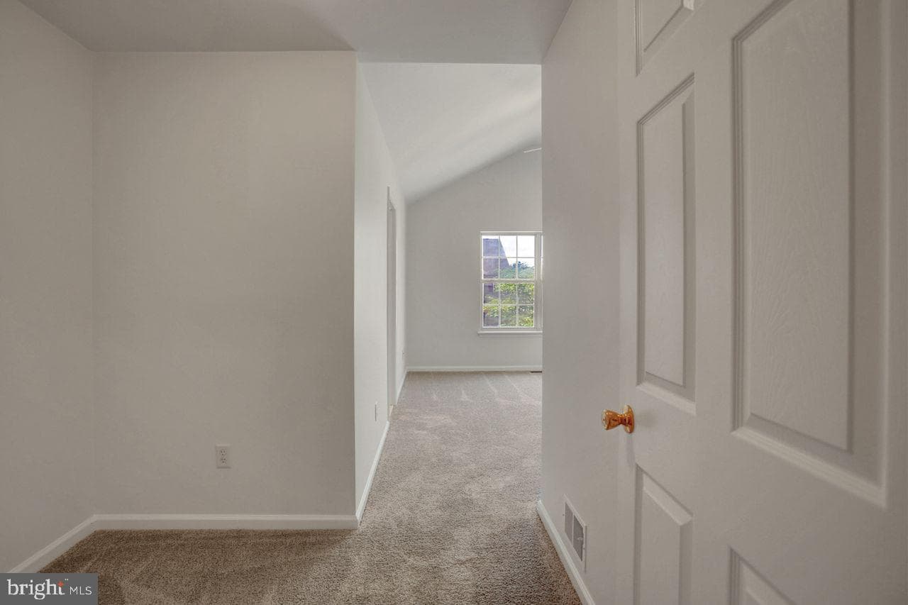 218 Meriweather Drive photo 19