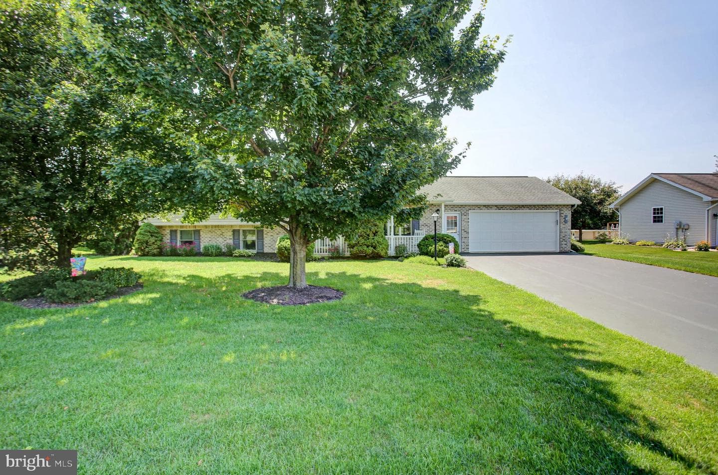 1407 Hamilton Hills Drive photo 3