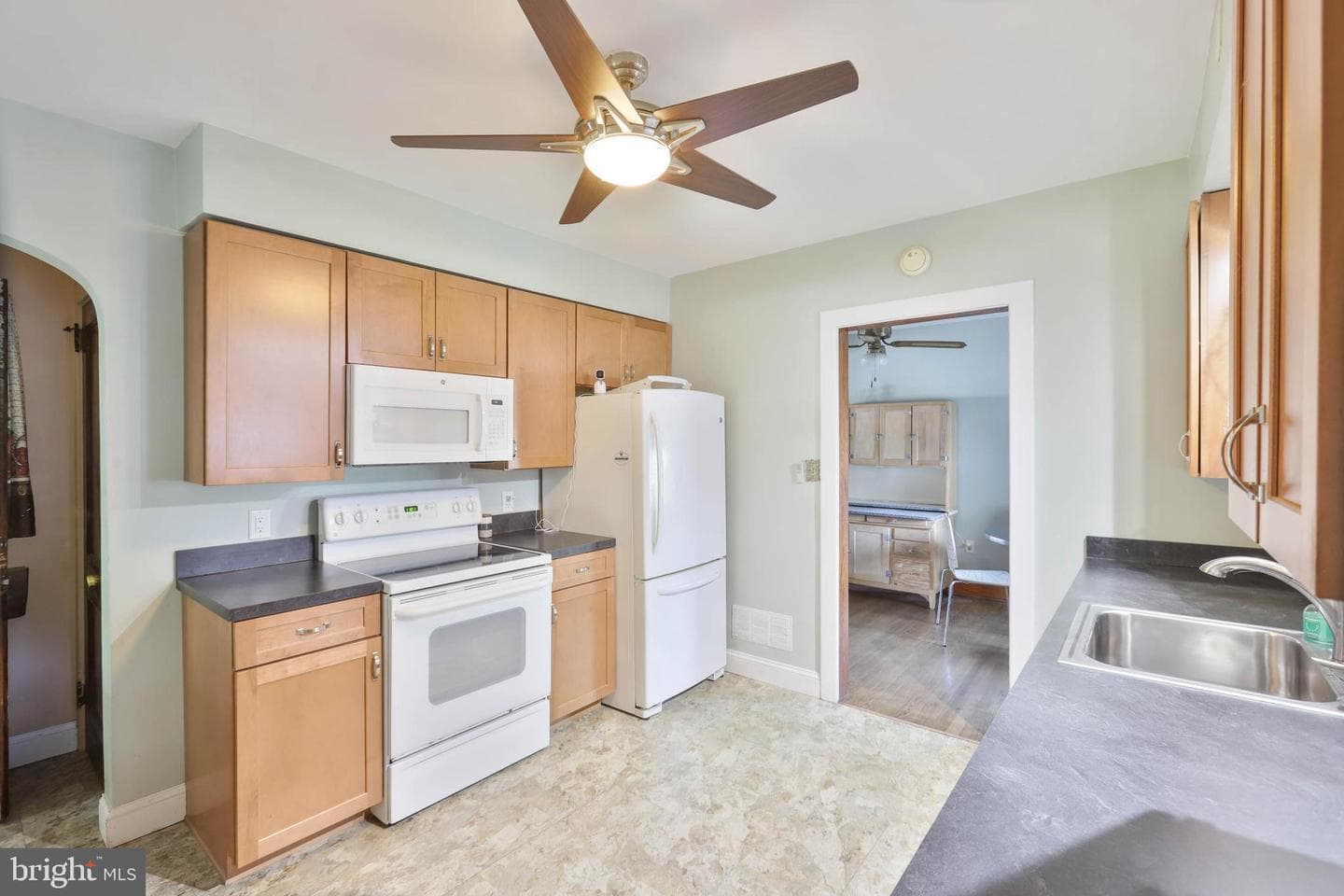 287 College Avenue photo 5