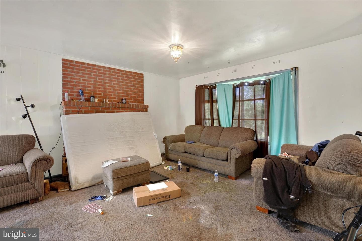 1254 Kennedy Court photo 3