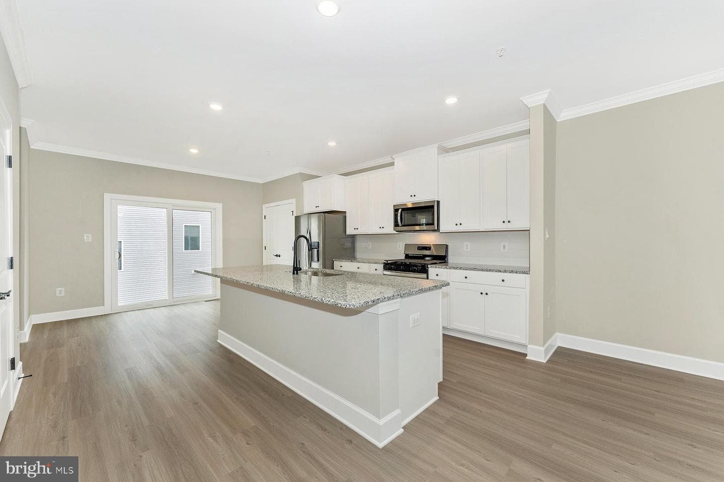 507 Bartholomew Drive photo 9
