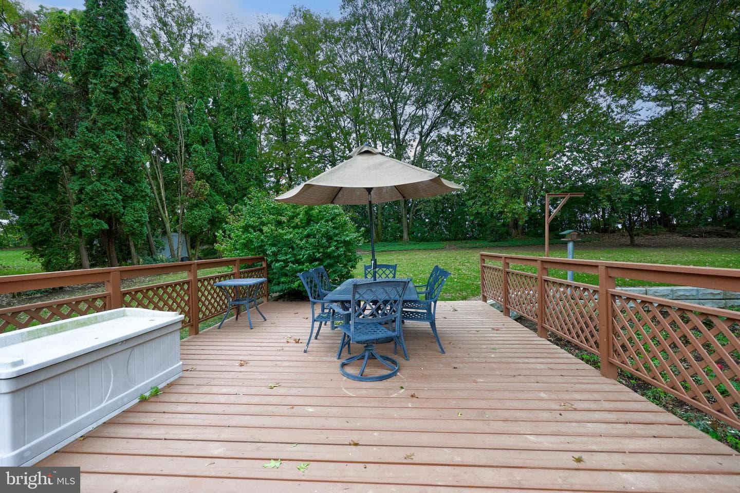 2435 Honeysuckle Lane photo 38