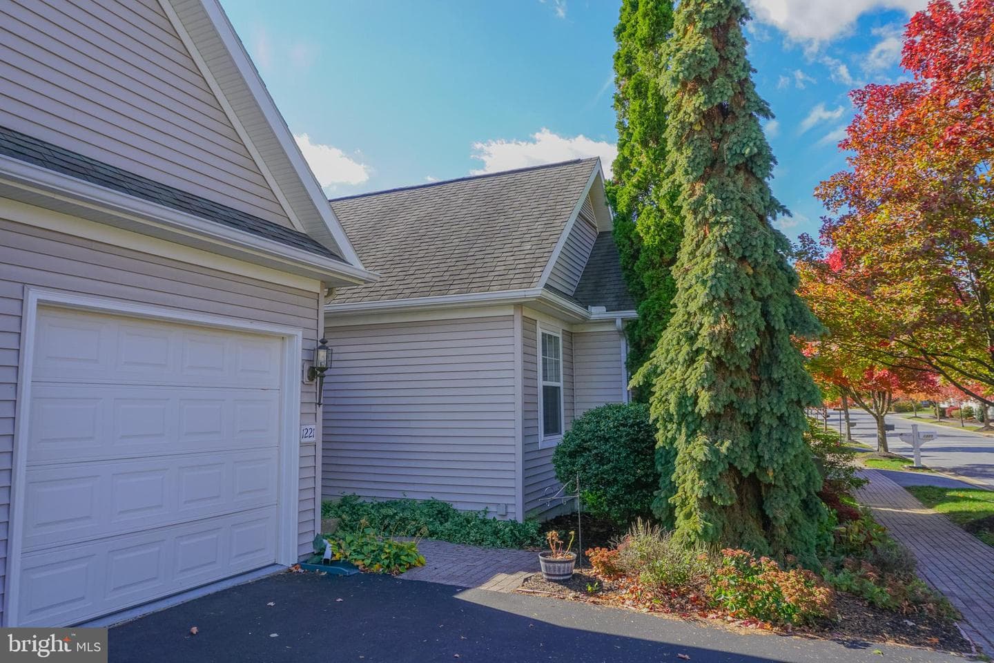 1221 Brighton Avenue photo 48