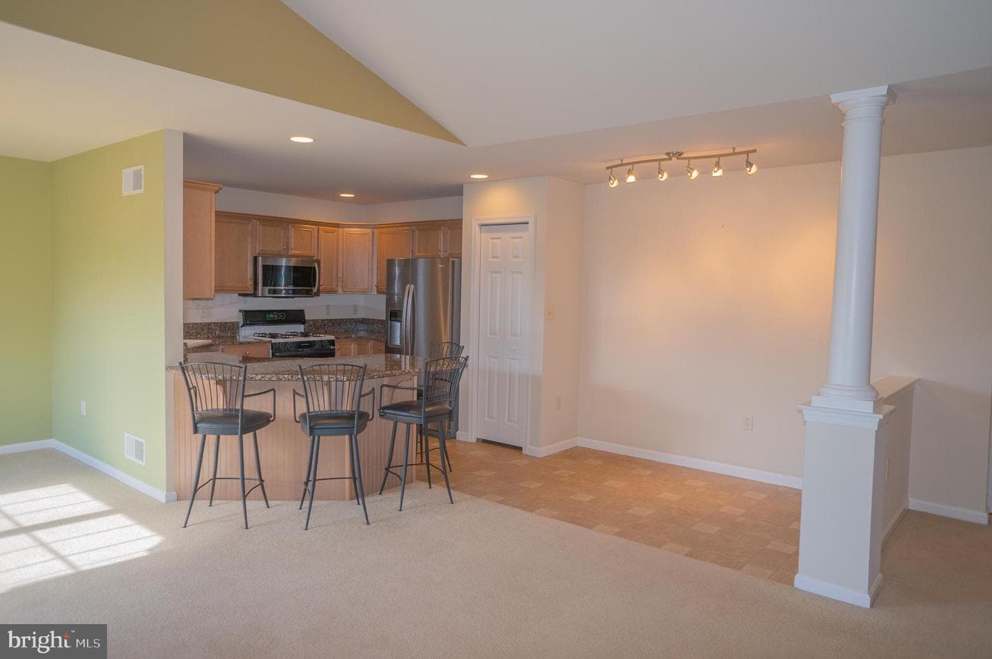 1221 Brighton Avenue photo 6