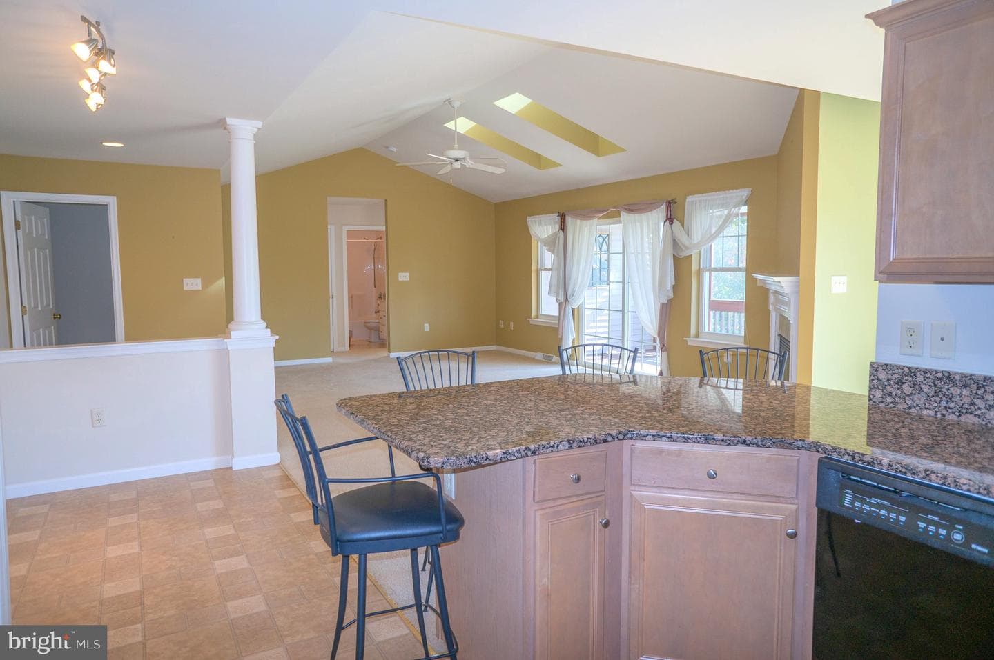 1221 Brighton Avenue photo 9