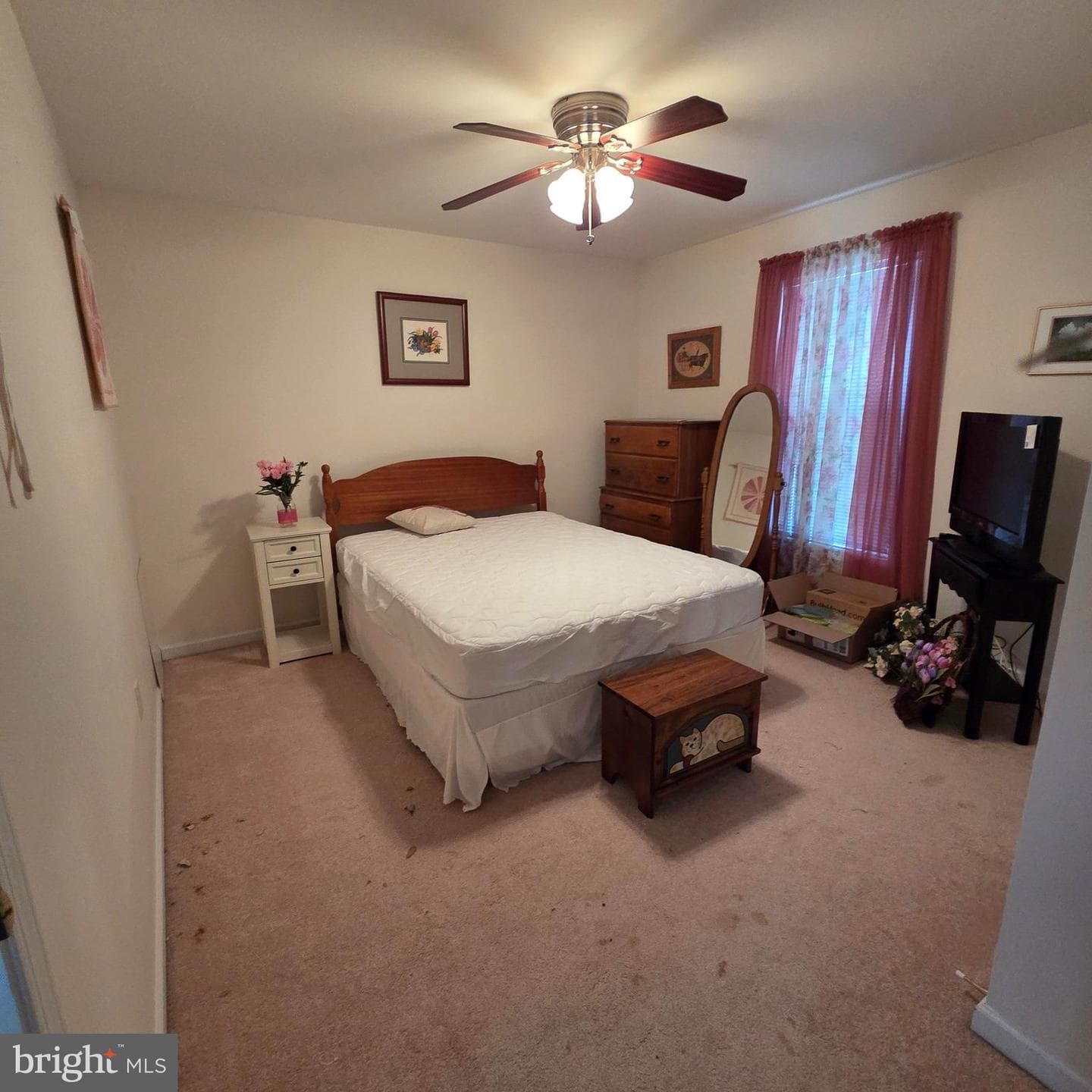 854 Cambridge Drive photo 25