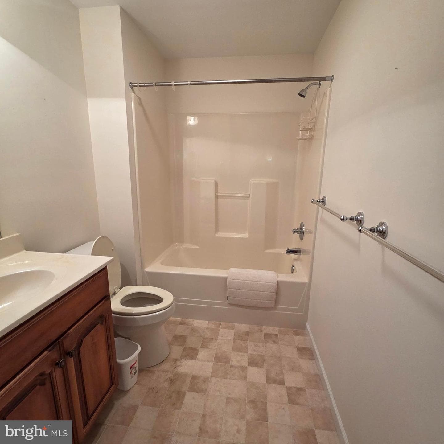 854 Cambridge Drive photo 27