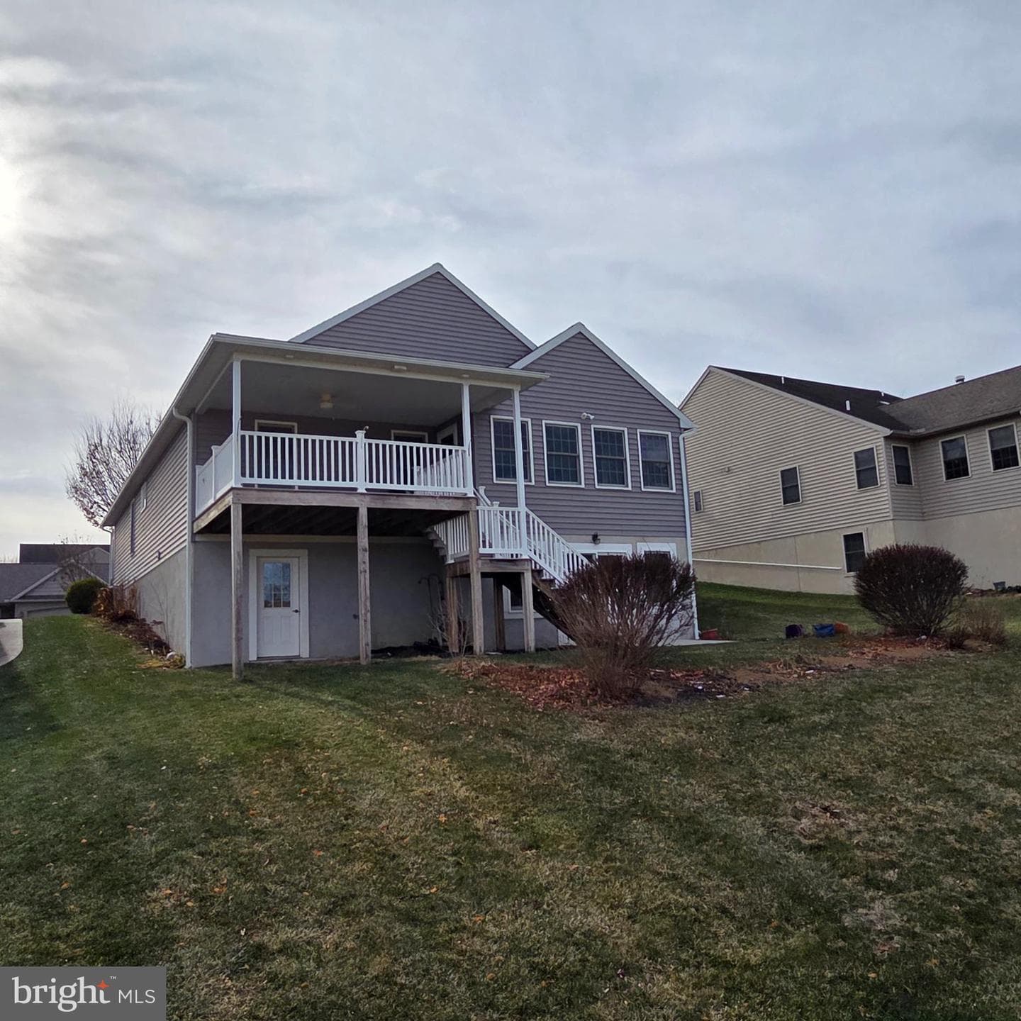 854 Cambridge Drive photo 37