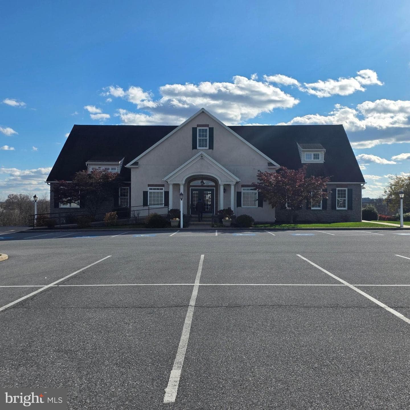 854 Cambridge Drive photo 49