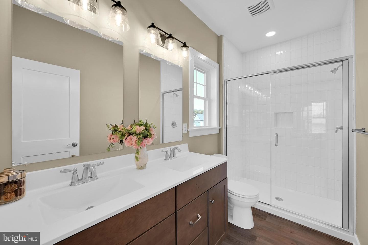 307 Ridgefield Drive photo 17