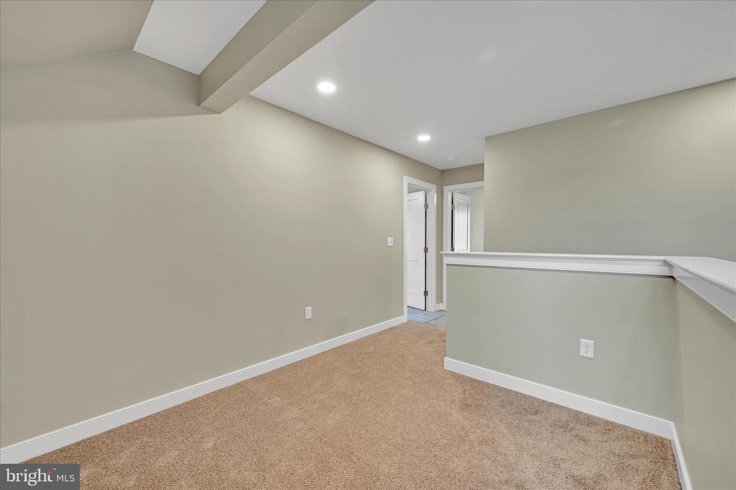 309 Ridgefield Drive photo 17
