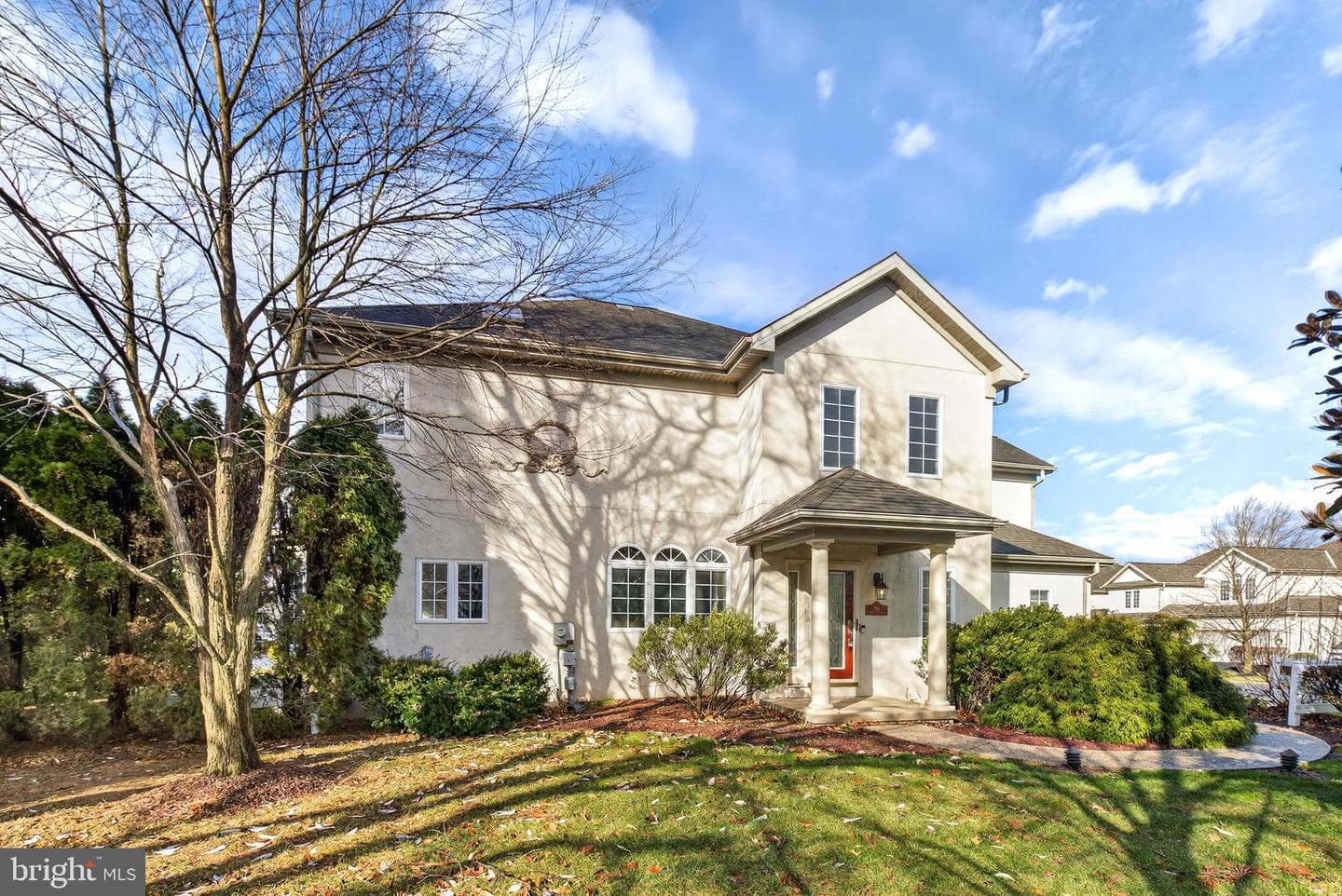 701 Woodfield Drive photo 3