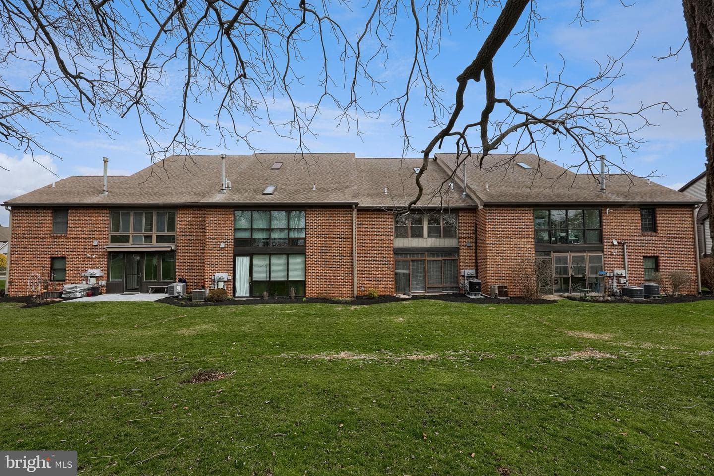 3 Amberley Way photo 34