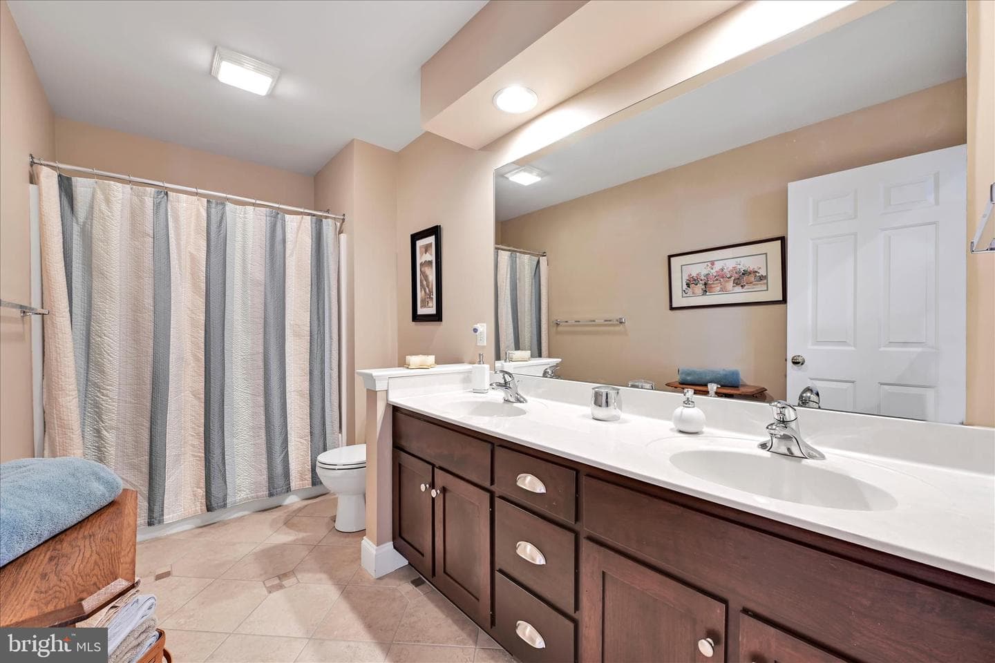 728 Woodfield Drive photo 28