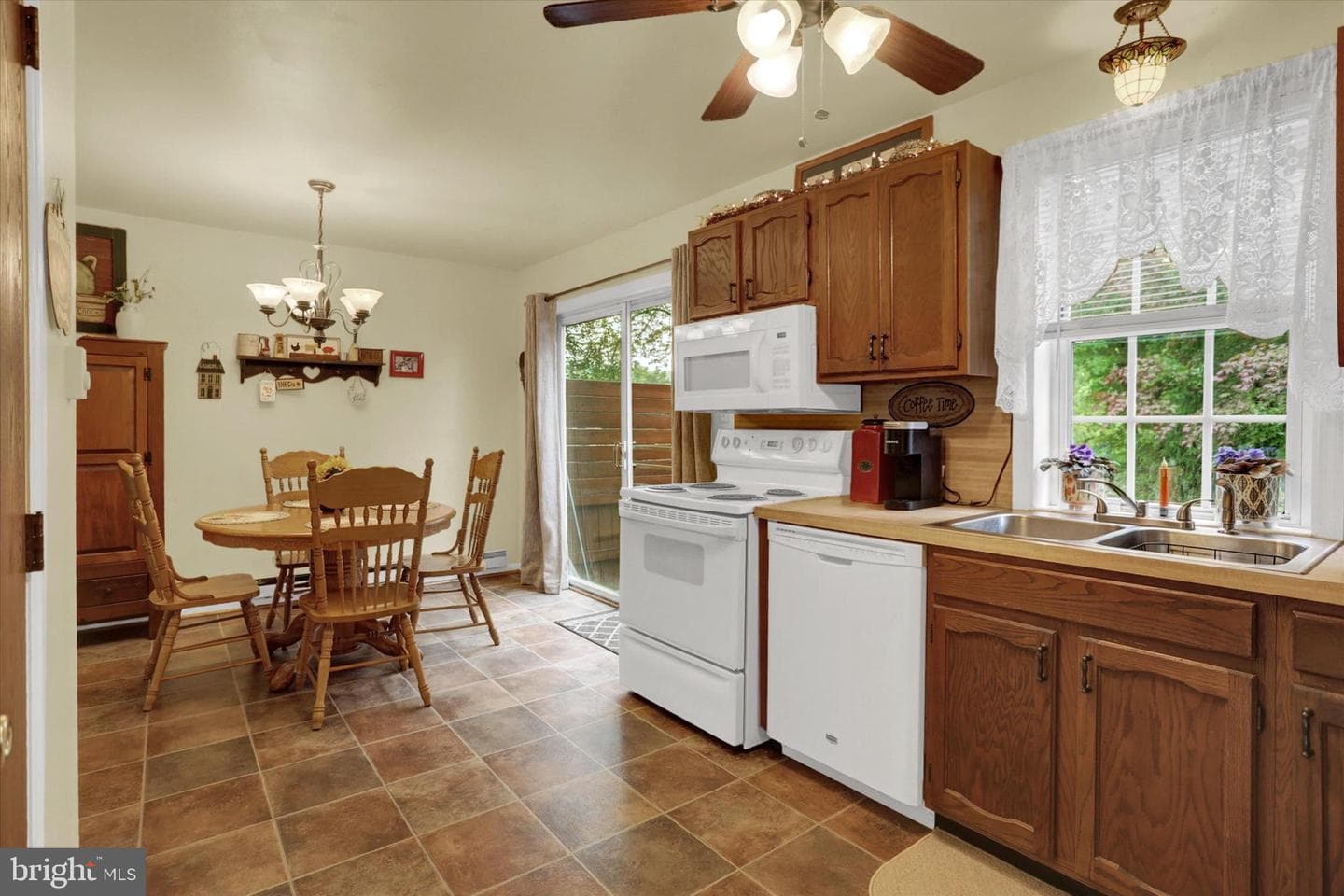 183 Stone House Lane photo 10