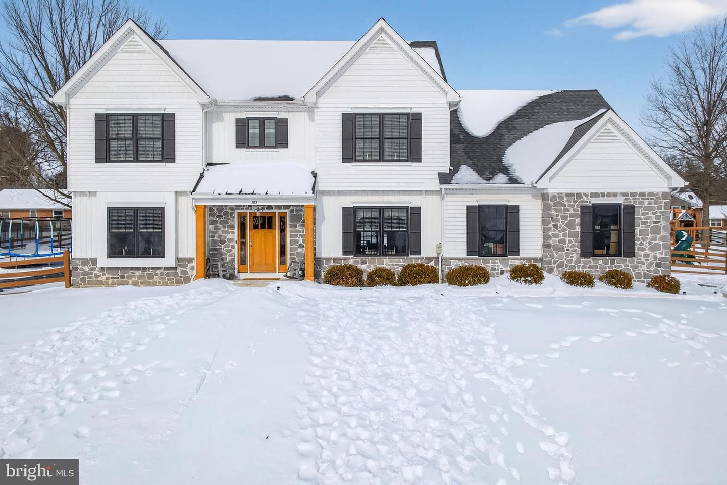 103 E Woods Drive