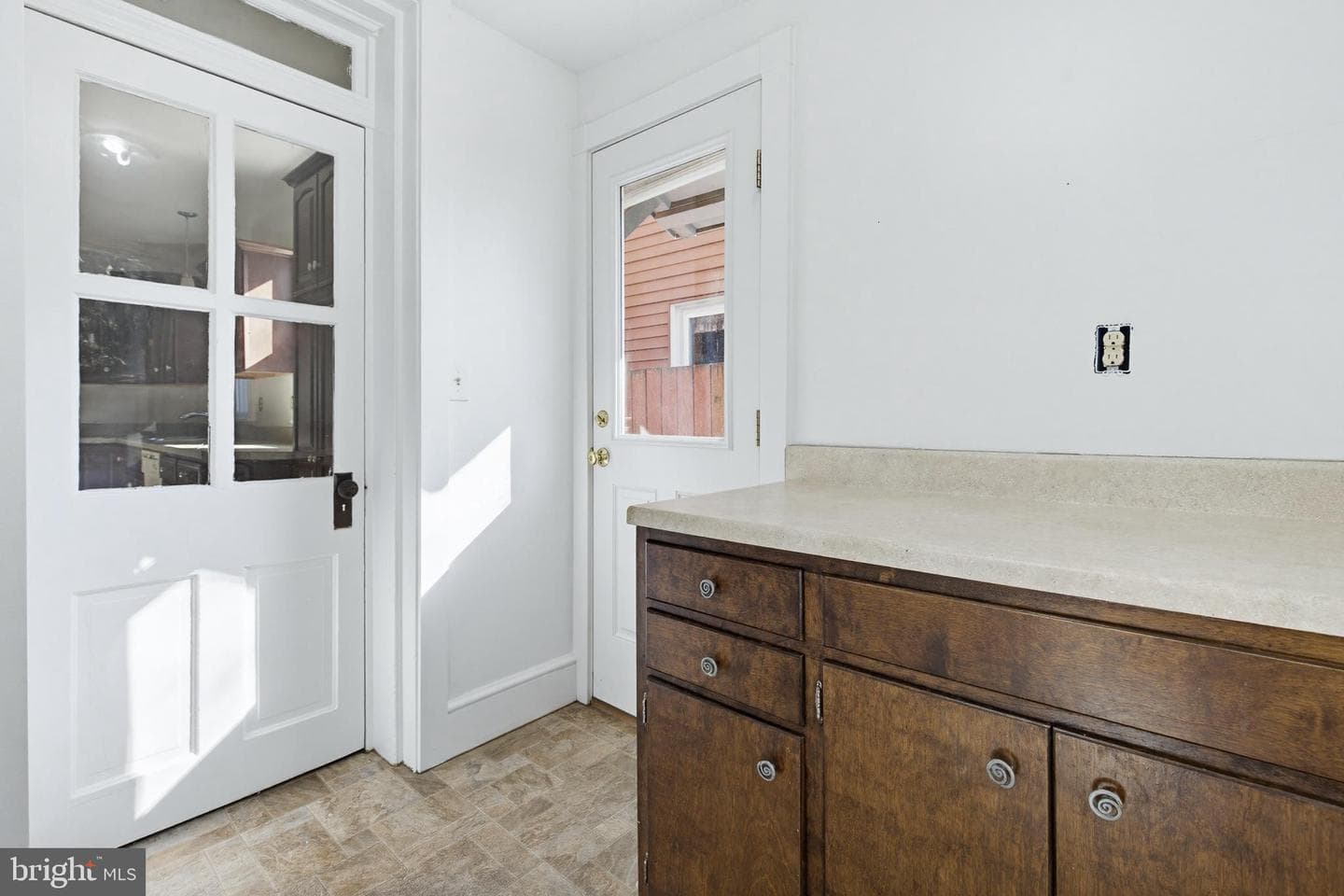 544 N Mary Street photo 15