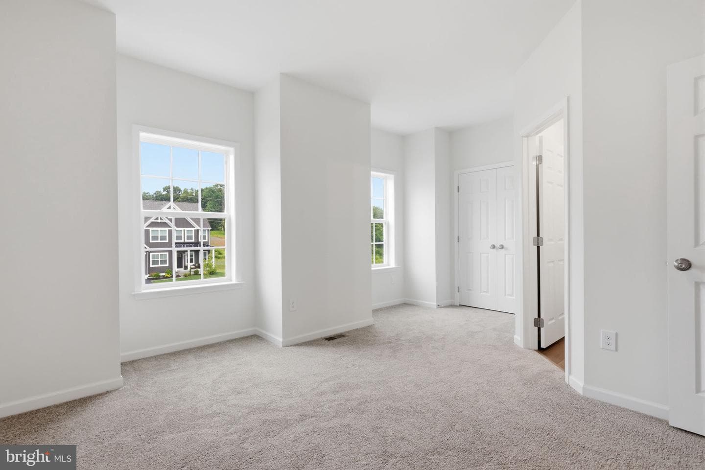 113 Cameron Lane photo 35