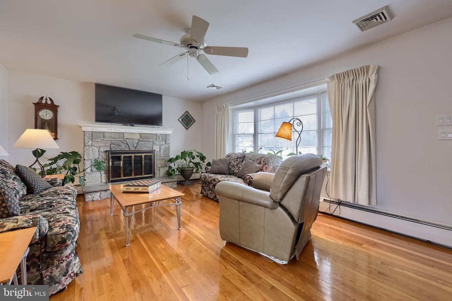77 Highland Drive photo 8