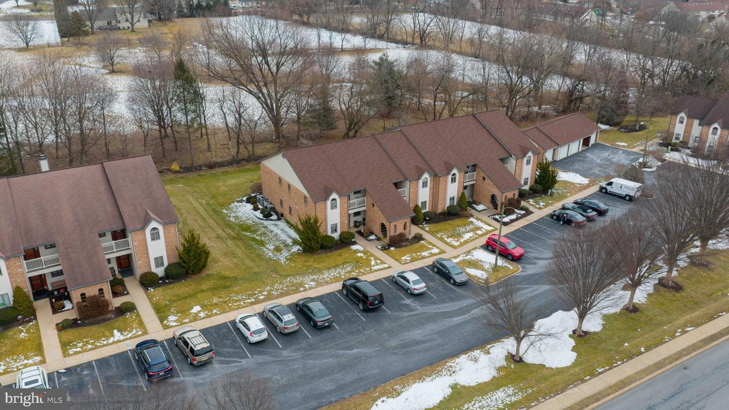 225 Black Oak Drive photo 33