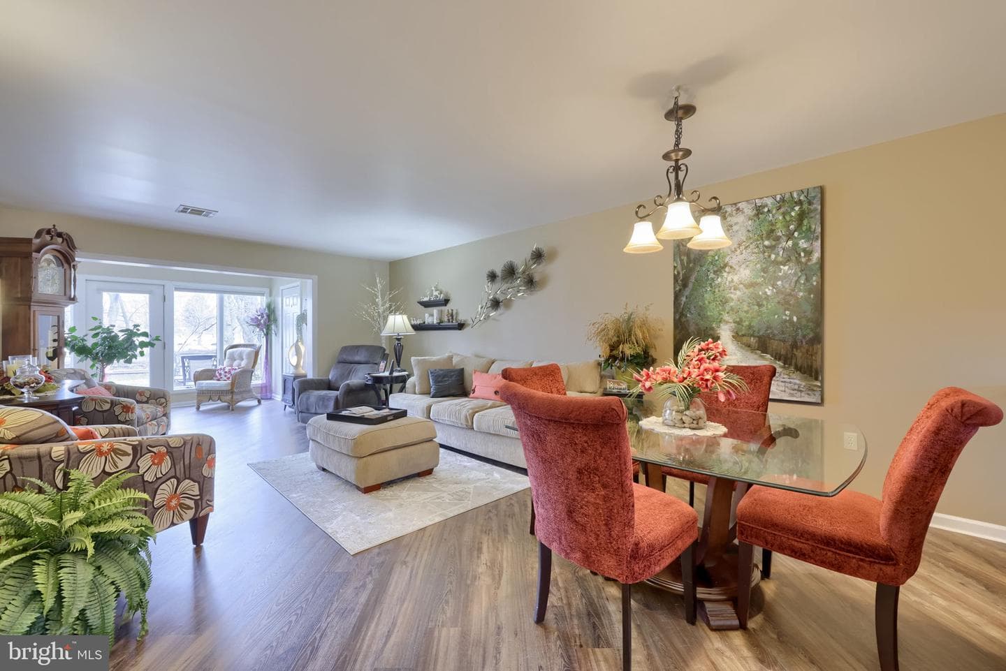 225 Black Oak Drive photo 8