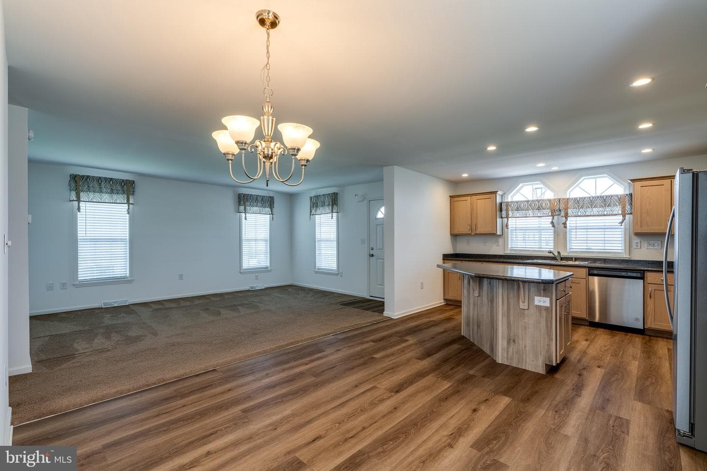 426 Eastwood Lane photo 8