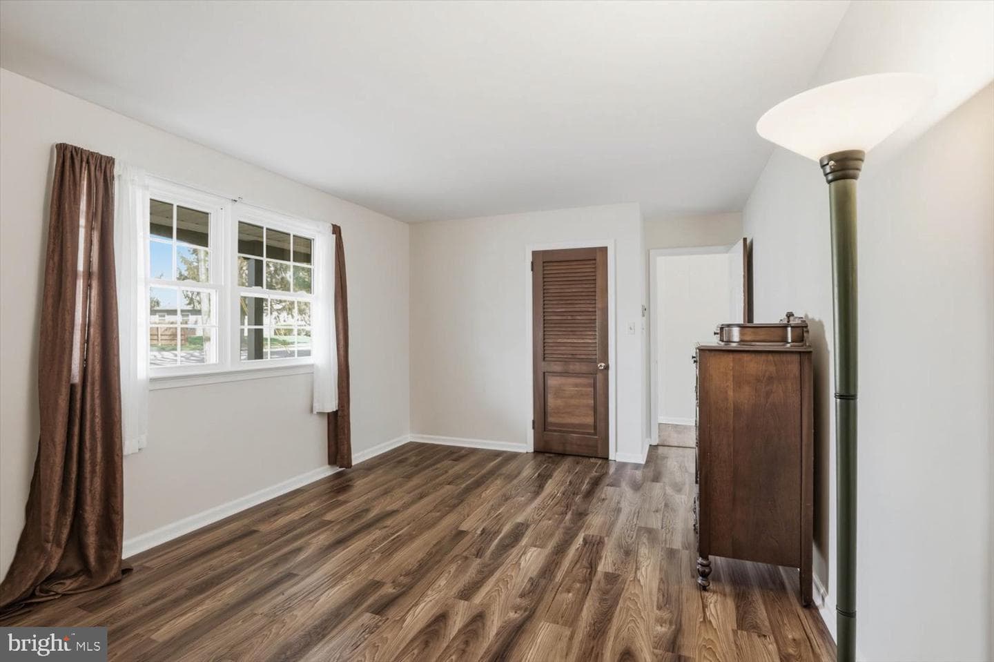325 Balmer Road photo 13