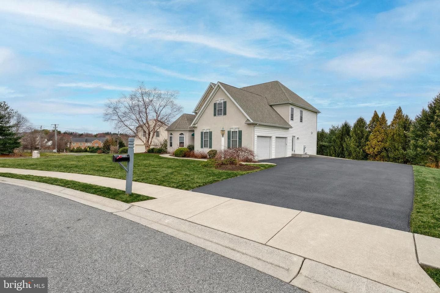395 Ecker Drive photo 5