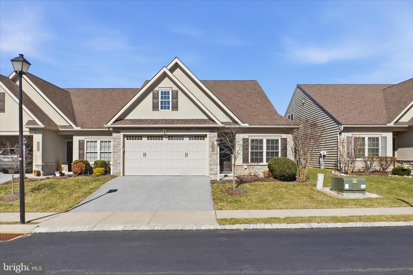 1237 Cantebury Drive photo 2