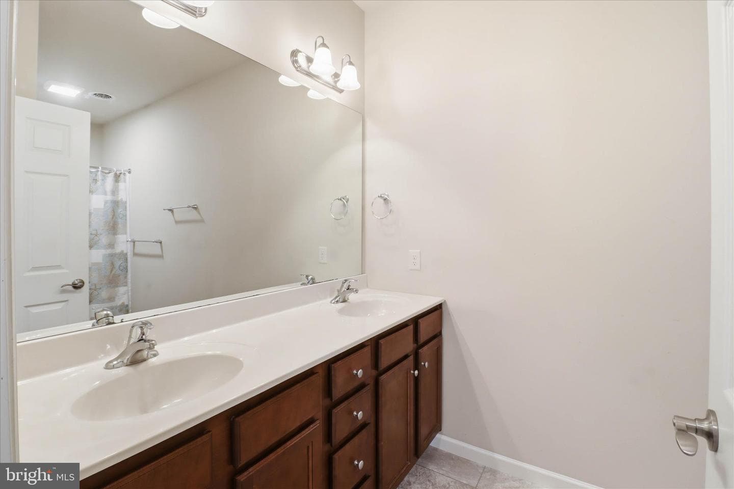 1237 Cantebury Drive photo 29