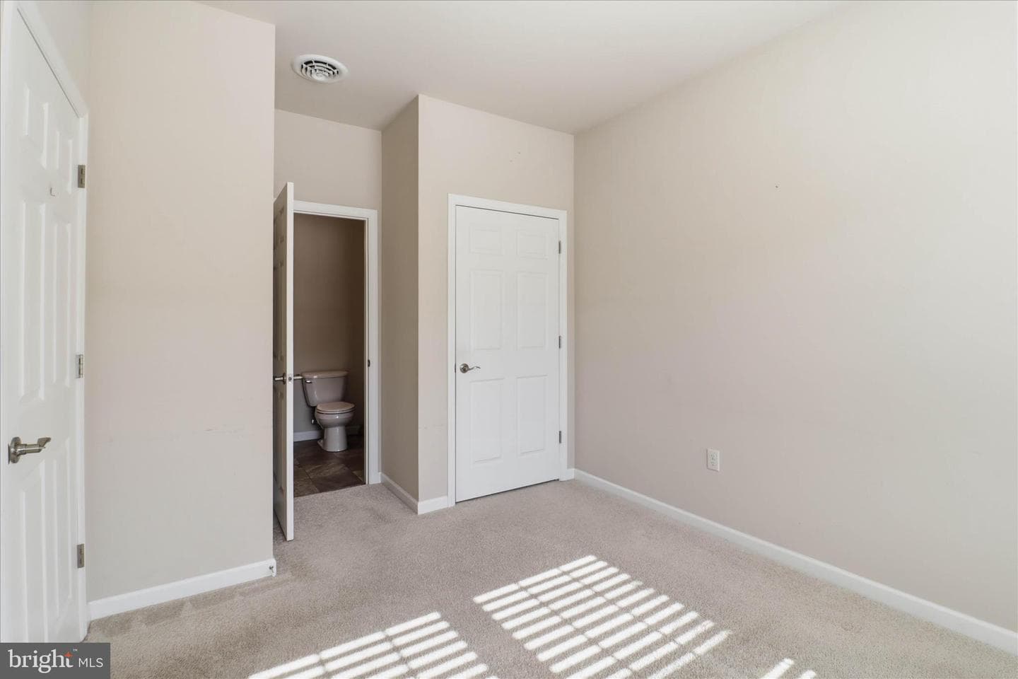 1237 Cantebury Drive photo 7